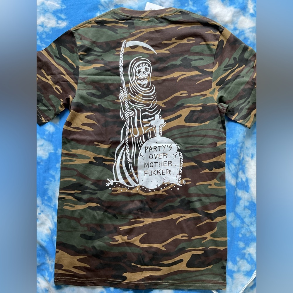 Sketchy Tank party’s over t-shirt